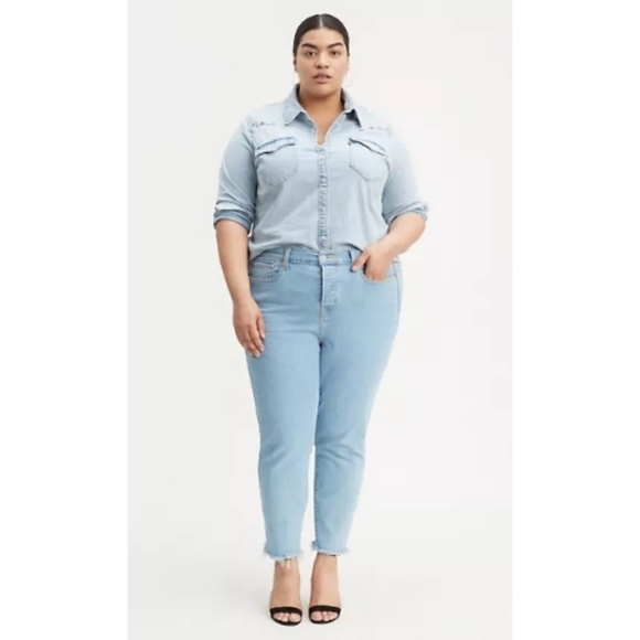 Levi's Wedgie Skinny Jeans in Arctic Freeze - Picture 1 of 9